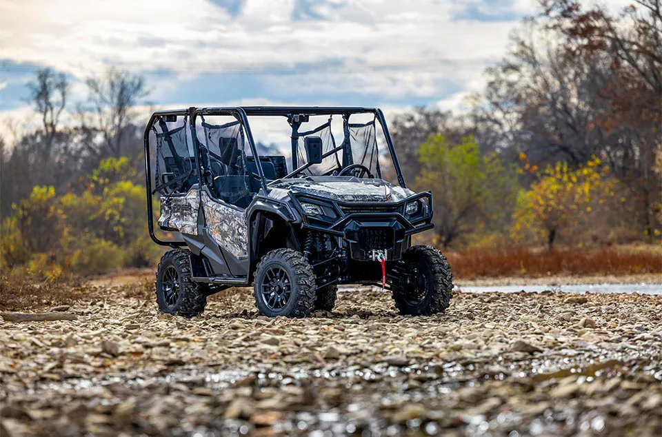 2024 Honda Pioneer 1000 - Image 2