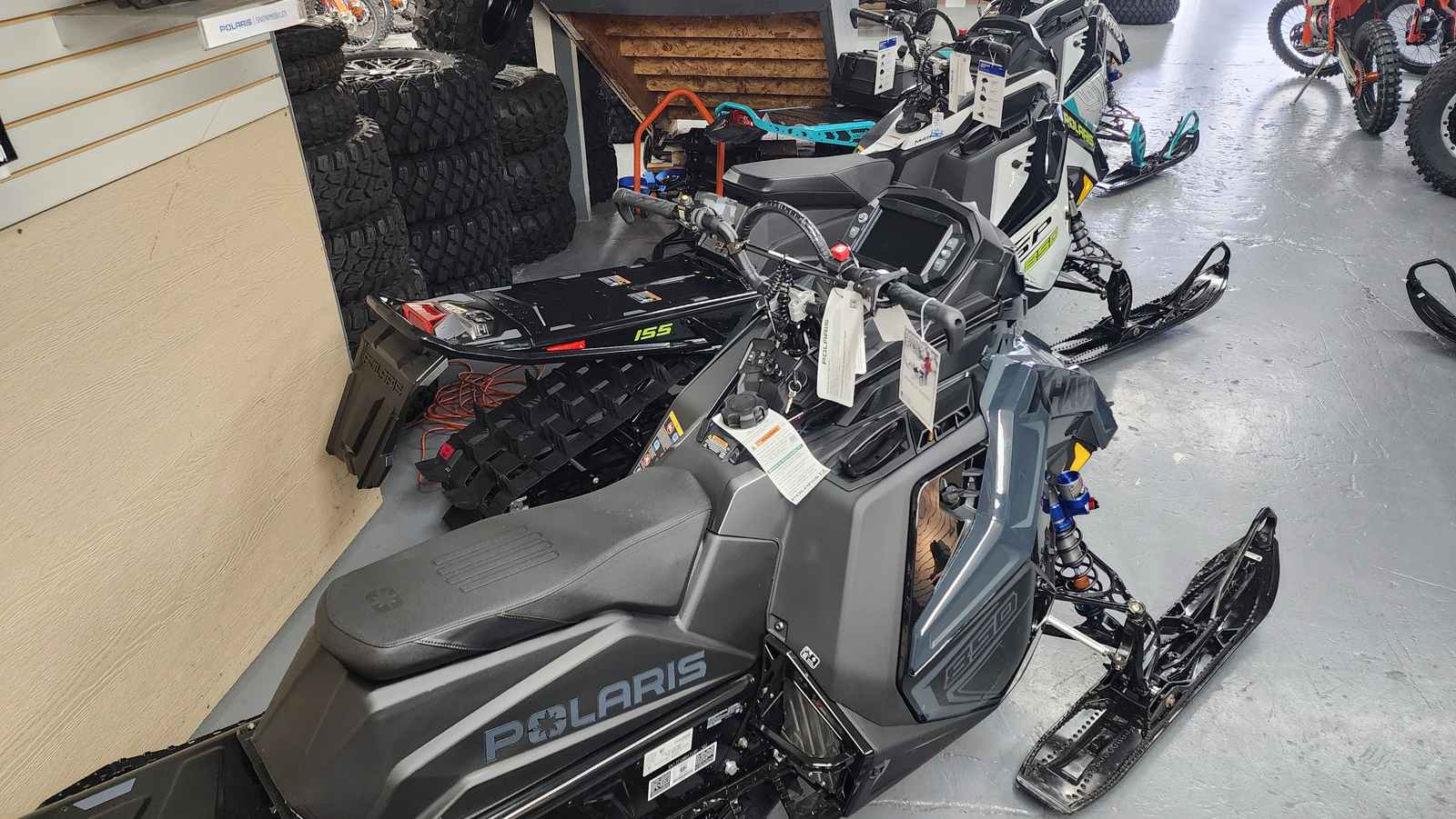 2026 Polaris 850 RMK Khaos 155 - Image 3