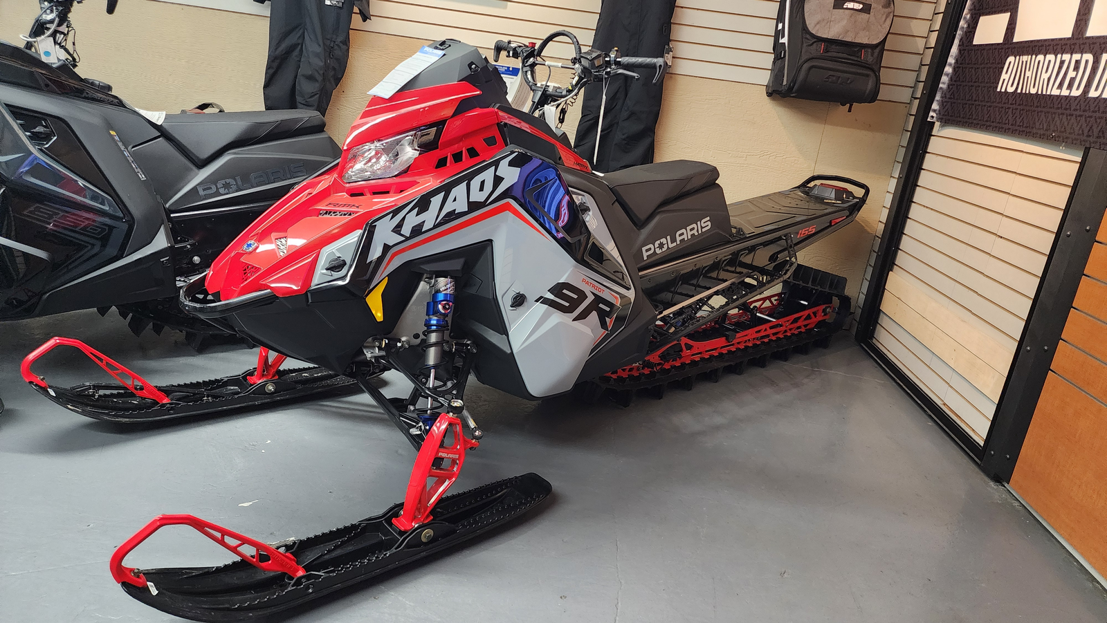 New 2025 Polaris Patriot Boost RMK Khaos 165 - Image 5